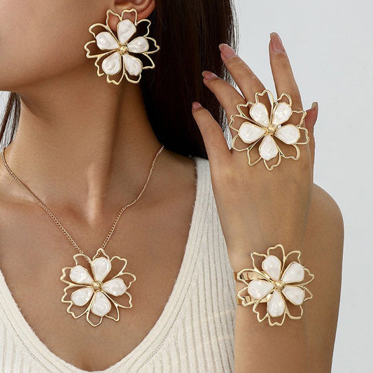 Elegant Double Layer Hollow Flower Jewelry